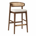 Taburete de madera con respaldo de ratán y asiento de lino beige